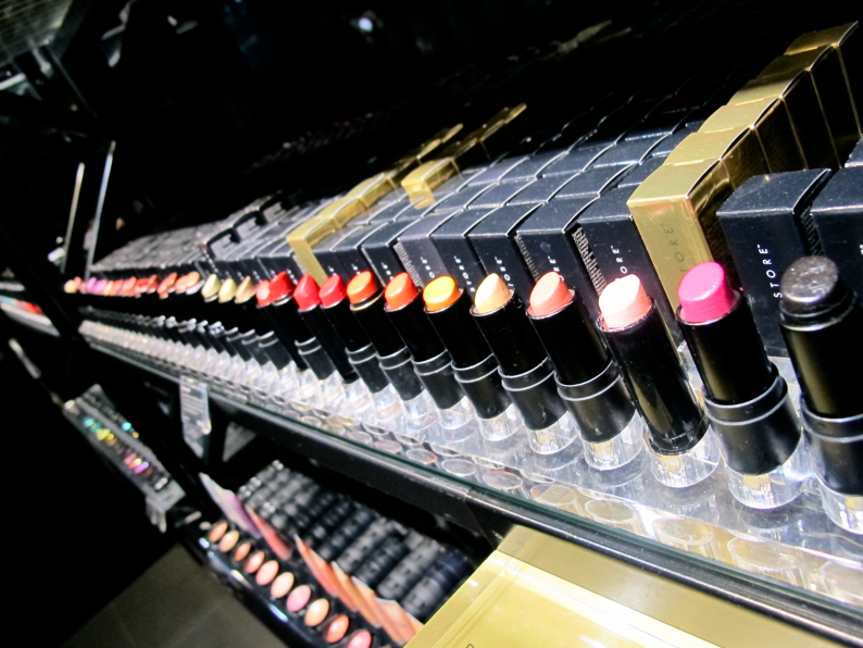 Make up store